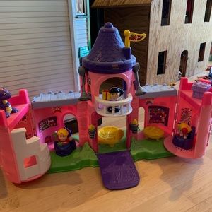 Fisher Price Little People Lil Kingdom